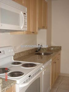 Cambridge 1 Bed 1 Bath CAMBRIDGE Central Square/cambridgeport - $2,525 No Fee