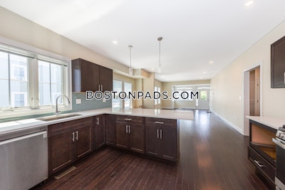 Medford 6 Beds 5 Baths  Tufts - $6,500 No Fee