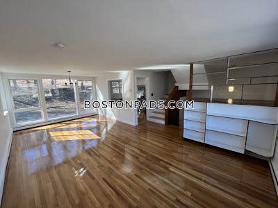Brookline Nice 3 Bed 1 Bath available NOW on Chestnut St. in Brookline   Brookline Hills - $3,850 No Fee