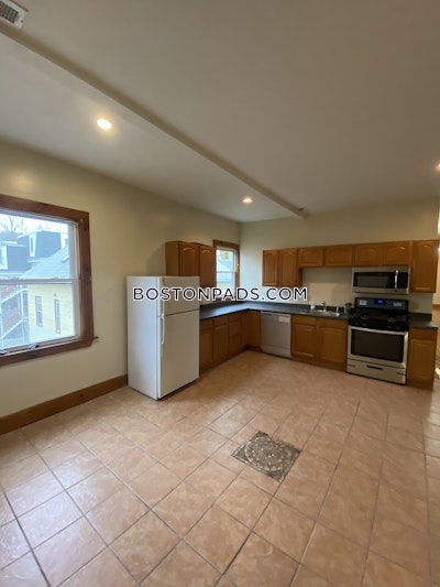 Roxbury 3 Beds 2 Baths Boston - $4,650 50% Fee