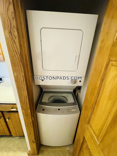 Somerville 6 Bed 2 Bath SOMERVILLE  Tufts - $9,100 No Fee