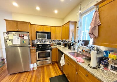 Dorchester 3 Beds 1 Bath Boston - $3,250 No Fee