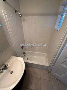 Cambridge 3 Beds 1 Bath Central Square/cambridgeport - $3,100 No Fee