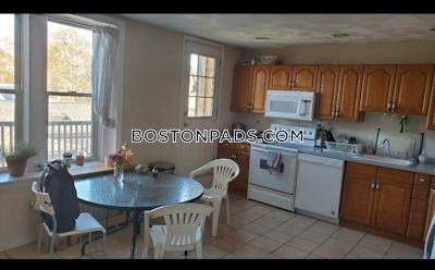 Brookline 3 Bed 2 Bath BROOKLINE- COOLIDGE CORNER $4,500 Coolidge Corner - $4,500 No Fee
