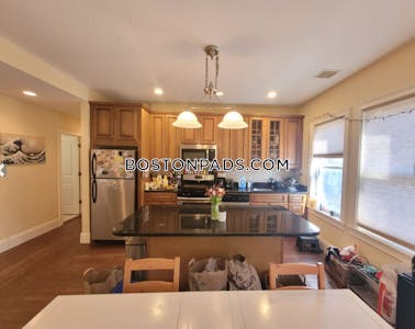 Mission Hill 4 Bed, 2 Bath Unit Boston - $7,495 No Fee