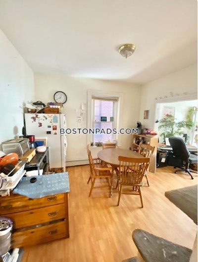 Fort Hill 4 Bed, 2 Bath Unit Boston - $4,400 No Fee