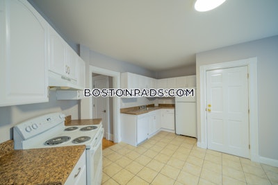 Cambridge 3 Beds 1 Bath  Harvard Square - $4,100 No Fee