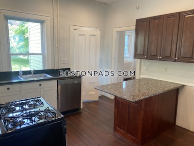 Somerville 5 Beds 1 Bath  Tufts - $7,313 No Fee