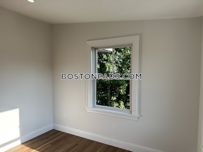 Medford 4 Bed 1 Bath MEDFORD  Tufts - $5,600 No Fee
