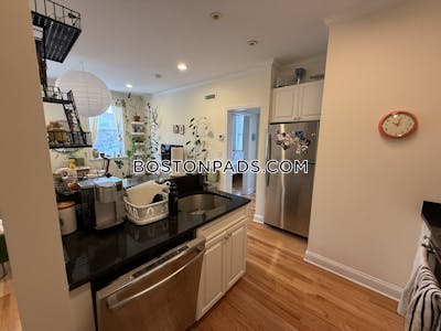 Cambridge 2 Bed 1 Bath CAMBRIDGE  Harvard Square - $3,595 No Fee