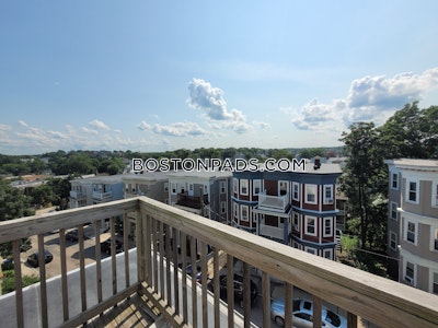 Dorchester 3 Bed 1 Bath BOSTON Boston - $2,795 No Fee