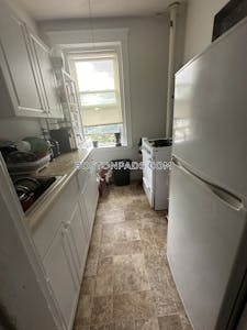 Allston/brighton Border 1 Bed 1 Bath Boston - $2,300 No Fee