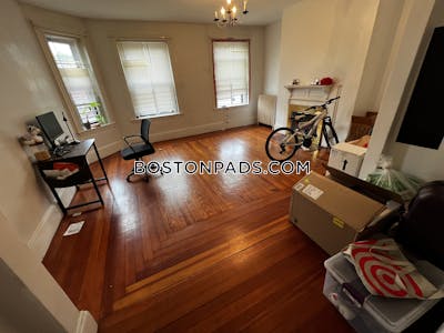 Fort Hill 3 Beds 1 Bath Boston - $3,600 No Fee