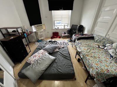 Roxbury 3 Bed 1 Bath BOSTON Boston - $3,400 No Fee