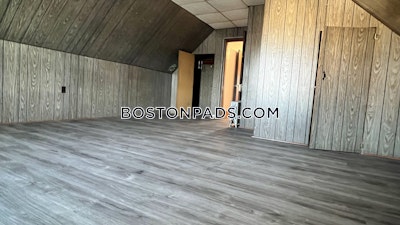 Somerville 6 Beds 1.5 Baths  Tufts - $7,000 No Fee