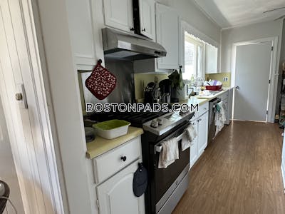 Somerville 6 Beds 1.5 Baths  Tufts - $7,000 No Fee