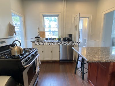 Somerville 5 Beds Tufts  Tufts - $7,313 No Fee