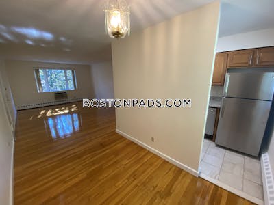 Brookline 2 Bed 1 Bath BROOKLINE- COOLIDGE CORNER $3,400  Coolidge Corner - $3,150 No Fee