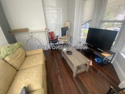 Somerville 5 Beds 1 Bath  Tufts - $5,900 No Fee