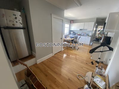 Medford 5 Beds 1 Bath  Tufts - $7,000 No Fee