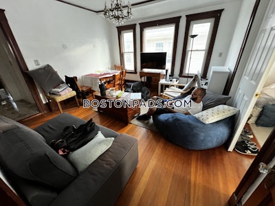 Somerville 4 Beds 1 Bath  Tufts - $4,200 No Fee