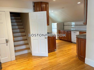 Somerville Spacious 4 Bed 1.5 Bath SOMERVILLE  Porter Square - $4,800 No Fee