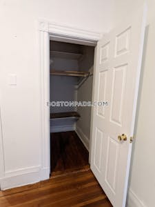 Lower Allston Spacious 4 bed 1 bath available 9/1 on Empire St in Allston! Boston - $4,000 No Fee