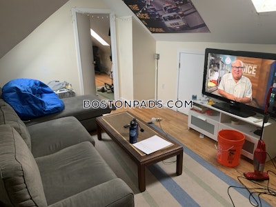 Mission Hill 6 Bed, 2.5 Bath Unit Boston - $10,380 No Fee