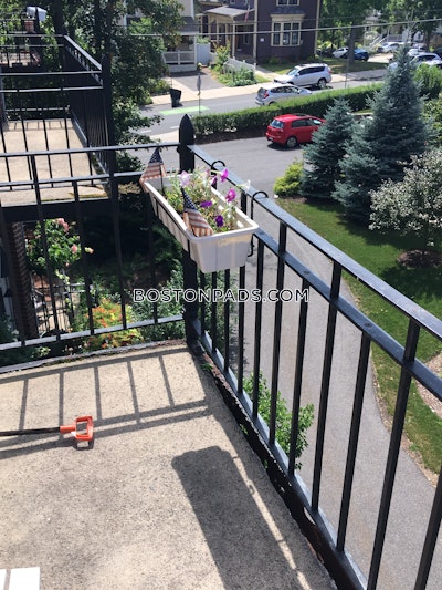 Somerville Apartment for rent 1 Bedroom 1 Bath  East Somerville - $3,350 No Fee