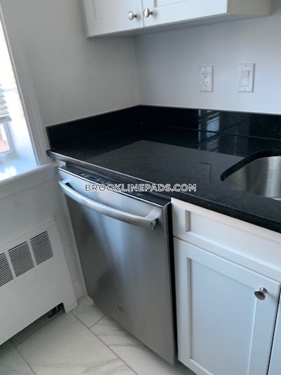 Brookline 2 Beds 1 Bath  Coolidge Corner - $3,795 No Fee