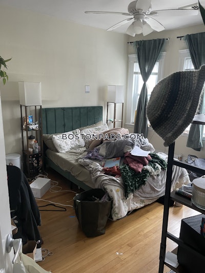 Somerville 4 Beds 2 Baths  Tufts - $5,500 No Fee