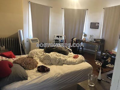 Mission Hill 5 Beds 2 Baths Boston - $6,995 No Fee
