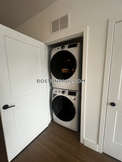 Saugus Apartment for rent 2 Bedrooms 2 Baths - $3,850