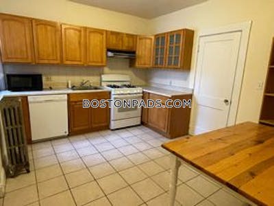 Allston 4 Beds 2 Baths Boston - $4,500