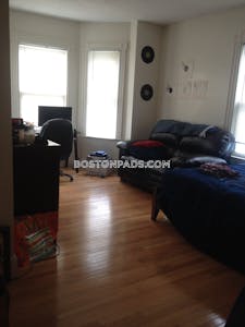 Fort Hill Apartment for rent 3 Bedrooms 1 Bath Boston - $3,750 No Fee