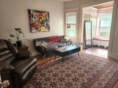 Somerville Apartment for rent 3 Bedrooms 1 Bath  West Somerville/ Teele Square - $3,600