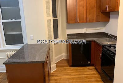 Brookline 2 Beds 1 Bath  Cleveland Circle - $3,625 No Fee