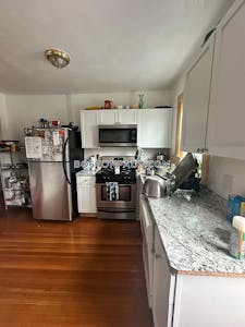 Somerville 4 Beds 2 Baths  Winter Hill - $4,300