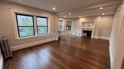 Brookline Apartment for rent 3 Bedrooms 1 Bath  Beaconsfield - $4,100 No Fee