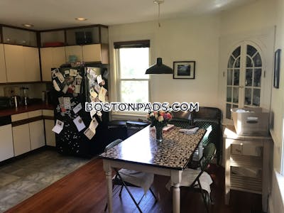 Newton Apartment for rent 1 Bedroom 1 Bath  Waban - $2,095