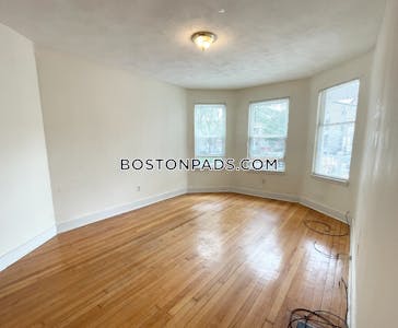Dorchester Apartment for rent 3 Bedrooms 1 Bath Boston - $3,250 No Fee