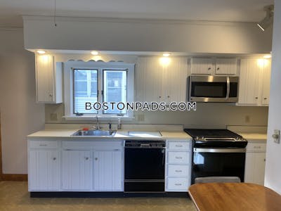 Somerville 6 Beds 2 Baths  Tufts - $6,300