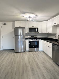 Fall River 1 bedroom 1 baths in FALL RIVER - $1,850 No Fee