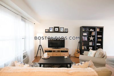 Plymouth 2 bedroom 1 baths Luxury in PLYMOUTH - $2,800 No Fee