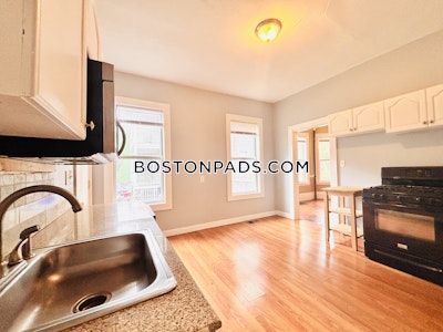 Dorchester/south Boston Border Apartment for rent 3 Bedrooms 1 Bath Boston - $2,800 No Fee
