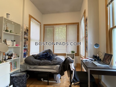 Somerville Apartment for rent 5 Bedrooms 1 Bath  Tufts - $5,000 No Fee