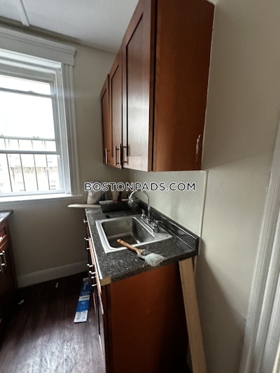 Fenway/kenmore 1 bedroom 1 baths in BOSTON Boston - $2,495 No Fee