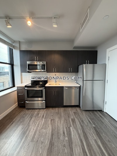 Lynn Apartment for rent 1 Bedroom 1 Bath - $2,200 No Fee