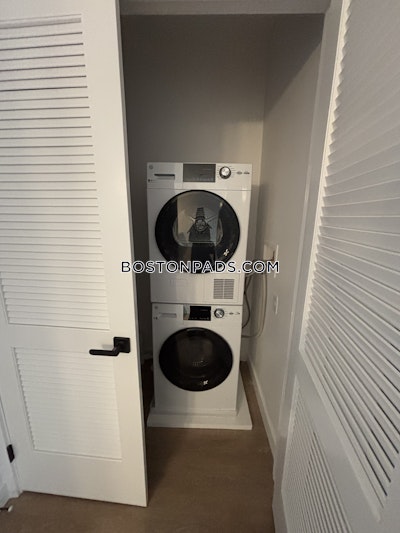 West Roxbury Apartment for rent 1 Bedroom 1 Bath Boston - $2,950 No Fee