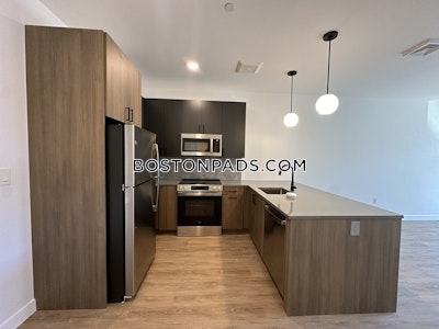 West Roxbury 1 bedroom 1 baths in BOSTON Boston - $2,950 No Fee